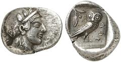 GRIECHEN ATTIKA ATHEN Drachme (4,27g). 479 - 393 v. Chr. Vs.: Kopf der Athena mit attischem Helm u. Lorbeerkranz n. r. Rs.: AΘE, Eule u. Olivenzweig. Svoronos Taf. 9, 21 ff.; SNG Cop. 41­43. RR! Prach