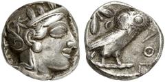 GRIECHEN ATTIKA ATHEN Tetradrachme (17,10g). nach 449 v. Chr. Vs.: Kopf der Athena mit attischem Helm und Lorbeerkranz n. r. Rs.: AΘE, Eule, Olivenzweig und Mondsichel. Starr Taf. 22ff. Gutes ss/ss