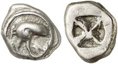 GRIECHEN ATTIKA ATHEN Wappenmünze. Drachme (3,96g). 545 - 525/15 v. Chr. Vs.: Rundschild, darauf Pferdehinterteil n. r. Rs.: Quadra­tum incusum, durch zwei Balken viergeteilt mit unregelmäßigen Felder