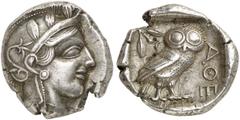 GRIECHEN ATTIKA ATHEN Tetradrachme (17,12g). nach 449 v. Chr. Vs.: Athena im verzierten attischen Helm mit Lorbeerkranz n. r. Rs.: AΘE, Eule im Quadratum incusum n. r. stehend, l. oben im Feld Olivenz