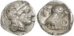 GRIECHEN ATTIKA ATHEN Tetradrachme (17,20g). 4. Jh. v. Chr. Vs.: Kopf der Athena mit attischem Helm n. r. Rs.: AΘE, Eule, Olivenzweig und Mondsichel. Svoronos Taf. 19. Tönung, Vs. Stempelfehler, fast 