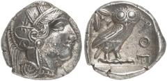 GRIECHEN ATTIKA ATHEN Tetradrachme (17,18g). nach 449 v. Chr. Vs.: Kopf der Athena mit attischem Helm und Lorbeerkranz n. r. Rs.: AΘE, Eule, Olivenzweig und Mondsichel. Starr Taf. 22ff. Zarte Tönung, 