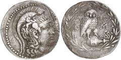 GRIECHEN ATTIKA ATHEN Tetradrachme des Neuen Stils, (15,74g). 156/155 v. Chr. Vs.: Kopf der Athena mit attischem Helm n. r. Rs.: A-ΘE, Eule auf Amphora, r. zwei Schlangen, l. u. r. je ein Mono­gramm. 