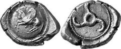 GRIECHEN LYKIEN UNBESTIMMTER DYNAST Objekt-Nr.: 166 Stater (9,96 g.), 460 / 440 v. Chr. Mzst. unbestimmt. Vs.: Nach l. abhebender Pegasos auf Rundschild. Darunter Punkt. Rs.: Triskeles in rundem Incus