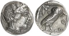 GRIECHEN ATTIKA ATHEN Tetradrachme (17,11g). nach 449 v. Chr. Vs.: Kopf der Athena mit attischem Helm n. r. Rs.: AΘE, Eule, Oliven­zweig und Mondsichel. Svoronos Taf. 10 ff. SNG München Taf. 2,46 ff. 