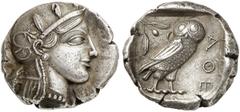 GRIECHEN ATTIKA ATHEN Tetradrachme (16,92g). ca. 440 - 407 v. Chr. Vs.: Kopf der Athena mit verziertem, bekränzten attischen Helm n. r. Rs.: AΘE, Eule steht n. r., Kopf in Vorderansicht, im Feld links