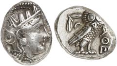 GRIECHEN ATTIKA ATHEN Tetradrachme (17,20g). 4. Jh. v. Chr. Vs.: Kopf der Athena (mit seitlich gesehenem Auge) mit attischem Helm n. r. Rs.: AQE, Eule, Olivenzweig und Mondsichel. Svoronos Taf. 19 f.;