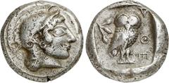 GRIECHEN ATTIKA. ATHEN. Tetradrachme (17,05g). Um 500/490 - 485/480 v. Chr. Vs.: Kopf der Athena mit attischem Helm n. r. Rs.: ΑΘΕ, Eule und Olivenzweig. Seltman Gruppe M; HGC 4 1590; Asyut Gruppe IVd