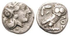 GRIECHEN ATTIKA ATHEN Drachme (4.15g). 353 - 294 v. Chr. Vs.: Kopf der Athena mit attischem Helm u. Lorbeerkranz n. r. Rs.: ΑΘΕ, Eule u. Olivenzweig. SNG Cop. 63; HGC 4, 1632. Dunkle Tönung, ss Proven