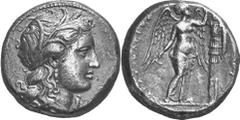 GRIECHEN SIZILIEN SYRAKUS Objekt-Nr.: 1126 Agathokles, 317 - 289 v. Chr. Tetradrachme (16,51 g.), 3. Periode, 305 - 295 v. Chr. Vs.: KORAS, Kopf der Kore n. r. Rs.: AGAQOKLEIOS, Nike errichtet Tropaio