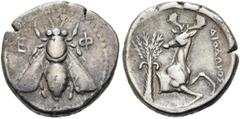GRIECHEN IONIEN. EPHESOS. Tetradrachme (14,68g). 340 - 325 v.Chr. Vs.: Biene zwischen E-F. Rs.: Hirschprotome mit zurückgewandtem Kopf, daneben Palme, rechts Beamtenname DIODWROS. Head ­; Ph. Kinns, E