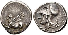 GRIECHEN KORINTH. KORINTH. Stater (8,52g). 345 - 307 v. Chr. Vs.: Pegasos n. l. fliegend, darunter Koppa. Rs.: Kopf der Athena mit korinthischem Helm n. l., l. u. r. vom Hals D-I, dahinter Zeus mit Bl