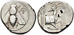 GRIECHEN IONIEN. EPHESOS. Tetradrachme (15,22g). ca. 350 - 340 v. Chr., Magistrat Thrasyllos. Vs.: Biene mit gespreizten Flügeln in Draufsicht zwischen E-F. Rs.: QRASULLOS, Vorderteil eines knienden H