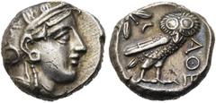 GRIECHEN ATTIKA. ATHEN. Tetradrachme (17,04g). 4. Jh. v. Chr. Vs.: Kopf der Athena (mit seitlich gesehenem Auge) mit attischem Helm n. r. Rs.: ΑΘΕ, Eule steht n. r., Kopf in Vorderansicht, im Feld lin