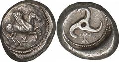 GRIECHEN LYKIEN UNBESTIMMTER DYNAST Objekt-Nr.: 1476 Stater (9,82 g.), 460 / 440 v. Chr. Vs.: Nach r. abhebender Pegasos auf Rundschild, zwischen den Beinen Zeichen. Rs.: Triskeles mit Zeichen in rund