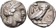 GRIECHEN ATTIKA. ATHEN. Tetradrachme (17,04g). 449 - 415 v. Chr. Vs.: Kopf der Athena mit verziertem, bekränztem, attischem Helm n. r. Rs.: ΑΘΕ, Eule n. r. stehend, Kopf in Vorderansicht, im Feld l. o