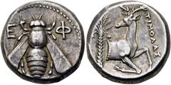 GRIECHEN IONIEN. EPHESOS. Tetradrachme (15,26g). ca. 350 - 340 v. Chr., Magistrat Timolas. Vs.: Biene mit gespreizten Flügeln in Draufsicht zwischen Ε-Φ. Rs.: ΤΙΜΟΛΑΣ, Vorderteil eines knienden Hirsch