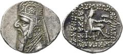 GRIECHEN PARTHER. ARSAKIDEN. Mithradates II., 123 - 88 v. Chr. Drachme (4,07g). Mzst. Rhagai. Vs.: Königsbüste mit geschmückter Tiara n. l. Rs.: ΒΑΣΙΛΕΩΣ ΒΑΣΙΛΕΩΝ ΜΕΓΑΛΟΥ ΑΡΣΑΚΟΥ ΕΠΙΦΑΝΟΥΣ, sitzender 