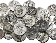 LOTS Republik. 2. / 1. Jh. v. Chr. Denare. Außerdem Hemiobol Athen, 5./ 4. Jh. v. Chr. 28 Stück! Meist ss, teils mit Punzen VERKAUFT WIE BESEHEN, KEINE RÜCKGABE! / SOLD AS VIEWED, NO RETURN!