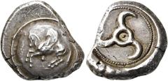 GRIECHEN LYKIEN. DYNASTEN. Khinakha(?). Stater (9.77g). ca. 460 - 440 v. Chr. Vs.: N. l. fliegender Pegasos auf Rundschild, darunter Punkt. Rs.: Triskeles in rundem Incusum, darum schmaler Perlkranz. 