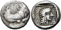 GRIECHEN GRIECHEN LYKIEN. DYNASTEN. Uvug. 1/4 Stater (2.85g). 470 - 440 v. Chr. Mzst.unbestimmt. Vs.: Geflügelte androkephale Stierprotome n. r. Rs.: Apollonkopf n. r., dahinter "uwug". Vismara II, 93