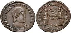 RÖMER RÖMER RÖMISCHE KAISERZEIT Decentius, 350 - 353 n. Chr. Maiorina (5.34g). Mzst.Lugdunum. Vs.: D N DECENTIVS NOB CAES, Panzerbüste n. r. Rs: VICTORIAE DD NN AVG ET CAE / S - V / RSLG, zwei Viktori