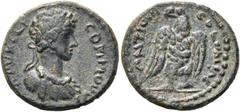 RÖMISCHE PROVIN- ZIALPRÄGUNGEN PISIDIEN. ANTIOCHIA. Commodus als Caesar, 166 - 177 n. Chr. AE Klein­bronze ø 18mm (3,05g). Vs.: M AVRELI COMMODVS, drapierte Panzerbüste mit Lorbeerkranz n. r. Rs.: COL