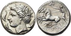 GRIECHEN LUKANIEN. SYRAKUS. Agathokles, 317 - 289 v. Chr. Tetradrachme ø 24mm (16,31g). 310 - 305 v. Chr. Vs.: Arethusakopf n. l. von drei Delfinen umgeben, darunter ΦΙ. Rs.: ΣΥΡΑΚΟΣΙΩΝ, Quadriga n. l