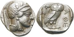 GRIECHEN EUBÖA. ATHEN. Tetradrachme ø 26mm (17,14g). 454 - 404 v. Chr. Vs.: Kopf der Athena mit attischem Helm, der von einem Lorbeerkranz bekrönt wird, n. r. Rs.: ΑΘΕ, Eule n. r. stehend, Kopf in Vor