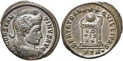 RÖMER RÖMISCHE KAISERZEIT. Constantin I., der Große, 307 - 337 n. Chr. AE Follis ø 20mm (3,07g). 322 n. Chr. Mzst. Treveris. Vs.: CONSTAN-TINVS AVG, behelmte Panzerbüste n. r. Rs.: BEATA TRAN-QVILLITA