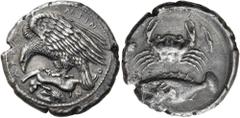GRIECHEN SIZILIEN. AKRAGAS. Tetradrachme ø 28mm (16,92g). ca. 420 - 410 v. Chr. Vs.: ΑΚΡΓ-ΑΝΤΙΝ-ΟΝ, zwei Adler n. l. kröpfen einen auf einem Felsen auf dem Rücken liegenden Hasen. Rs.: Krabbe, darunte
