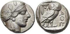 GRIECHEN ATTIKA. ATHEN. Tetradrachme ø 23mm (17,10g). 440 - 420 v. Chr. Vs.: Kopf der Athena mit verziertem u. bekränztem attischen Helm n. r. Rs.: ΑΘΕ, Eule n. r. stehend, Kopf in Vorderansicht, im F