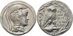 GRIECHEN ATTIKA. ATHEN. Tetradrachme des Neuen Stils ø 31mm (16,93g). 135/4 v. Chr. ΜΕΝΕΔ - ΕΠΙΓΕΝΟ. Vs.: Kopf der Athena mit reichverziertem Helm n. r. Rs.: Α-ΘΕ / ΜΕ-ΝΕΔ / ΕΠΙ/ΓΕΝΟ / ΣΩΦΑ, Eule auf 