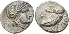 GRIECHEN BAKTRIEN. ANONYM. Athen-Imitation. Didrachme im attischen Standard ø 19mm (8,10g). ca. 261 - 239/8 v. Chr. Mzst. in der Oxus-Region? Vs. Kopf der Athena mit attischem Helm n. r., dahinter Mon