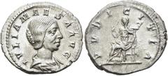RÖMER RÖMISCHE KAISERZEIT. Iulia Maesa, 218 - 224 n. Chr. Denar ø 20mm (2,89g). 220 - 222 n. Chr. Mzst. Rom. Vs.: IVLIA MAESA AVG, drapierte Büste n. r. Rs.: PVDICITIA, Pudicitia mit Zepter thront n. 