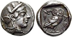 GRIECHEN ATTIKA. ATHEN. Drachme ø 14mm (4,24g). 450-420 v. Chr. Vs.: Kopf der Athena mit Helm und Lorbeer n. r., Rs.: Eule steht n. r., Kopf v. v., links oben Ölzweig, alles in Quadratum Incusum. SNG 