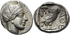 GRIECHEN ATTIKA. ATHEN. Tetradrachme ø 26mm (17,16g). 454 - 404 v. Chr. Vs.: Kopf der Athena mit attischem Helm, der mit drei Lorbeerblättern geschmückt ist, Ohrring und Perlenkette n. r. Rs.: ΑΘΕ, Eu