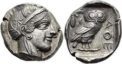 GRIECHEN ATTIKA. ATHEN. Tetradrachme ø 26mm (17,09g). 454 - 404 v. Chr. Vs.: Kopf der Athena mit attischem Helm, der mit drei Lorbeerblättern geschmückt ist, Ohrring und Perlenkette n. r. Rs.: ΑΘΕ, Eu