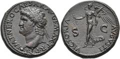 RÖMER RÖMISCHE KAISERZEIT. Nero, 54 - 68 n. Chr. AE Dupondius ø 29mm (16,87g). 66 n. Chr. Mzst. Lugdunum. Vs.: IMP NERO CAESAR AVG P MAX TR P P P, Kopf mit Lorbeerkranz und Globus n. l. Rs.: VICTORIA 