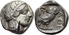 GRIECHEN ATTIKA. ATHEN. Tetradrachme ø 24mm (17,13g). 454 - 405 v. Chr. Vs.: Kopf der Athena mit verziertem u. bekränztem attischen Helm n. r. Rs.: ΑΘΕ, Eule n. r. stehend, Kopf in Vorderansicht, im F