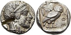 GRIECHEN ATTIKA. ATHEN. Tetradrachme ø 24mm (17,16g). 454 - 405 v. Chr. Vs.: Kopf der Athena mit verziertem u. bekränztem attischen Helm n. r. Rs.: ΑΘΕ, Eule n. r. stehend, Kopf in Vorderansicht, im F