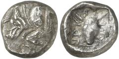 GRIECHISCHE MÜNZEN LYKIEN Dynast Khretai (?), 5. Jhdt. v. Chr. Stater. Eberprotome / Stierkopf v. vorn in vertieftem Quadrat. Traité II, 166; Slg. Reuter I/II - RR ! 9,53 g ss / s - ss