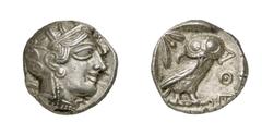 GRIECHISCHE MÜNZEN (GREEK COINS) ATHEN ATHEN Tetradrachmon, ca. 420 - 390 v. Chr. 17.20 g. Kopf der Athena mit ölzweiggeschmücktem, attischem Helm, Ohranhänger und Halskette rechts. Rs: AQE. Eule nach