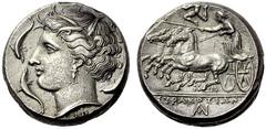 GRIECHISCHE MÜNZEN SIZILIEN SYRAKUS Agathokles, 317 289. Tetradrachmon, 310-305. Arethusakopf mit Schilfkranz n. l., darunter NI; im Felde drei Delphine. Rv. ΣΥΡAKOΣIΩN Quadriga im Galopp n. l., oben 