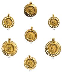 ROMAN COINS ROMAN EMPIRE A ROMAN NECKLACE OF THE 3rd century AD Description oft the coins: A) HADRIANUS, 117-138. Aureus, AD 122. IMP CAESAR TRAIAN HADRIANVS AVG Laureate, draped and cuirassed bust r.