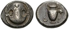 CLASSICAL COINS BOEOTIA THEBES Stater, about 425-400 BC. AR 12.00 g. Boeotian shield. Rev. Fluted Amphora, bunch of grapes attached to r. handle. Traité pl. CC, 18. BCD, Boeotia 398. Scarce . Toned. C