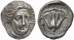 MONNAIES GRECQUES ILES DE CARIE RHODOS. No: 1267     Schätzpreis/Estimate CHF 12000 d=26 mm Tétradrachme, vers 400-380 av. J.-C. Tête d'Hélios de face, légèrement inclinée vers la d. Rv. RODION Rose a