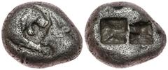 Lydia. Estátera. 560-546 a.C. Kroisos. Anv.: León y protomo de toro enfrentados. Rev.: Dos cuadrados incusos. Rara. Ar. 10,32gr. GC-3419. BC+.