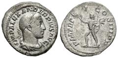 Imperio Romano ALEJANDRO SEVERO. Denario. 232 d.C. Roma. A/ Busto laureado y drapeado con coraza a derecha. IMP ALEXANDER PIVS AVG. R/ Sol avanzando a izquierda con mano alzada y portando látigo. RIC 
