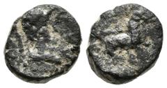 Celtiberian coins MASSALIA. AE, pequeño bronce. 49 a.C. Antipolis (Antibes) A/ Cabeza de Minerva a la derecha, con el casco corintio, delante MAZ. R/ León a la derecha, leyenda arriba MAS y abalorios.